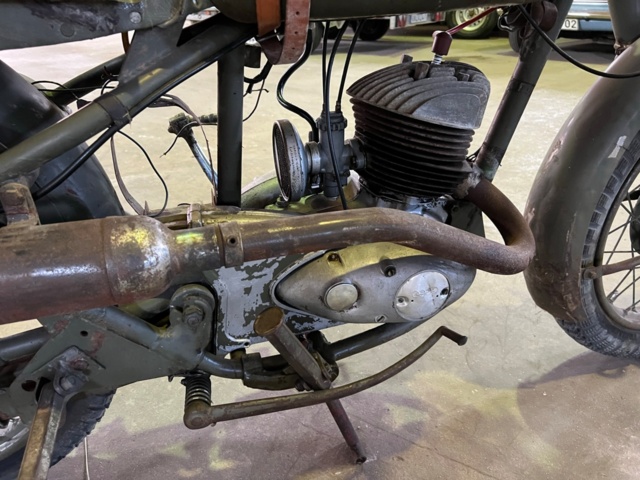 895638-19 NV 36 Army motorcycle with DKV engine - 1954 (repair item)