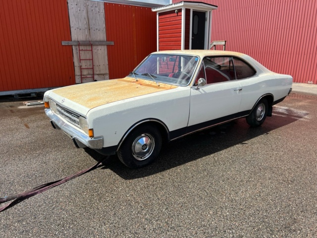 895648-1 Opel Rekord Coupé 1.9 S Manual 90hp - 1968 (repair item)
