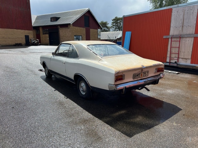 895648-3 Opel Rekord Coupé 1.9 S Manual 90hp - 1968 (repair item)