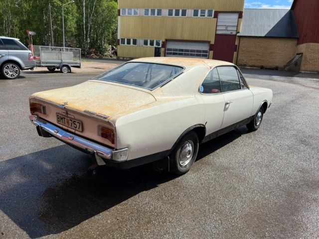 895648-5 Opel Rekord Coupé 1.9 S Manual 90hp - 1968 (repair item)