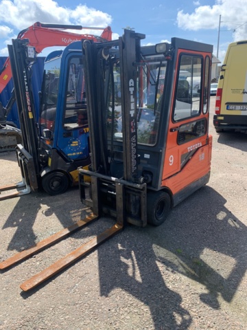 908193-1 Counterbalance truck Toyota Atlet repair item