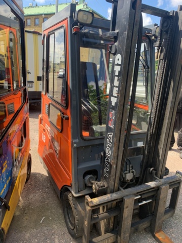 908193-4 Counterbalance truck Toyota Atlet repair item