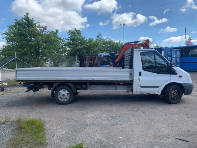 908195-6 Ford Transit T350 Chassis Cab 2.2 TDCi - 2012