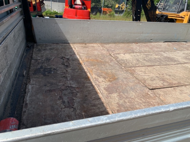 908195-15 Ford Transit T350 Chassis Cab 2.2 TDCi - 2012