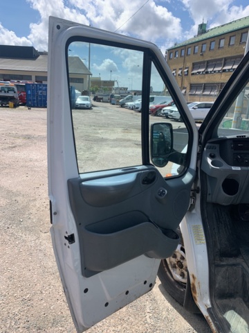 908195-23 Ford Transit T350 Chassis Cab 2.2 TDCi - 2012