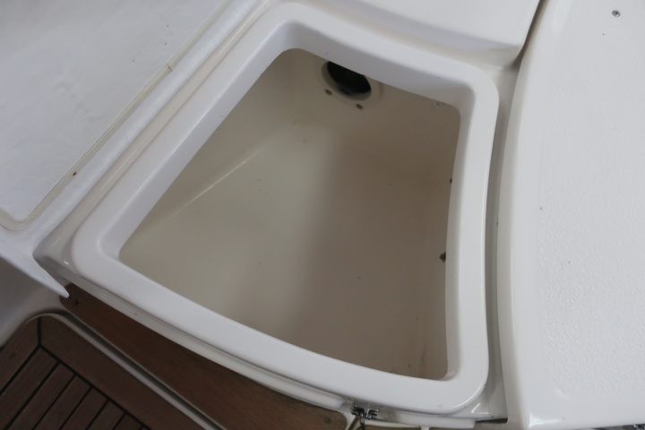 918559-93 Nimbus 300 R, 2x Volvo Penta KAD 300