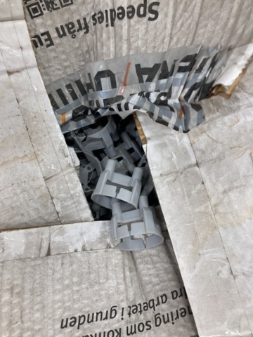 918233-3 Assortment of building materials (ventilation hoods, roof steps, rails and sills, etc.)