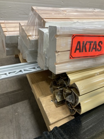 918233-9 Assortment of building materials (ventilation hoods, roof steps, rails and sills, etc.)