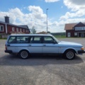 824732-5 Volvo 245 2.3 - 1989