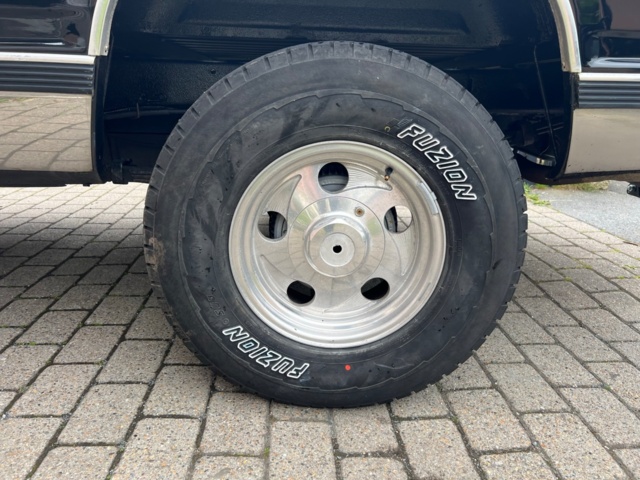 895668-11 Chevrolet Silverado K1500 Single Cab 5.7 V8 4WD - 1997