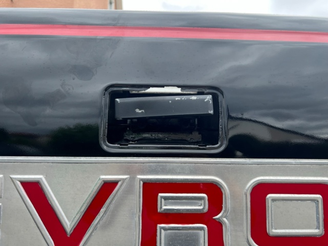 895668-22 Chevrolet Silverado K1500 Single Cab 5.7 V8 4WD - 1997