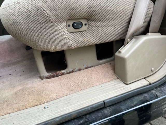 895668-36 Chevrolet Silverado K1500 Single Cab 5.7 V8 4WD - 1997