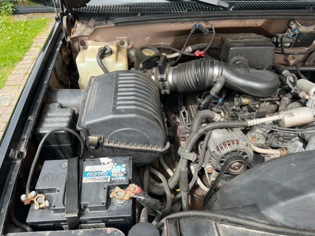 895668-45 Chevrolet Silverado K1500 Single Cab 5.7 V8 4WD - 1997