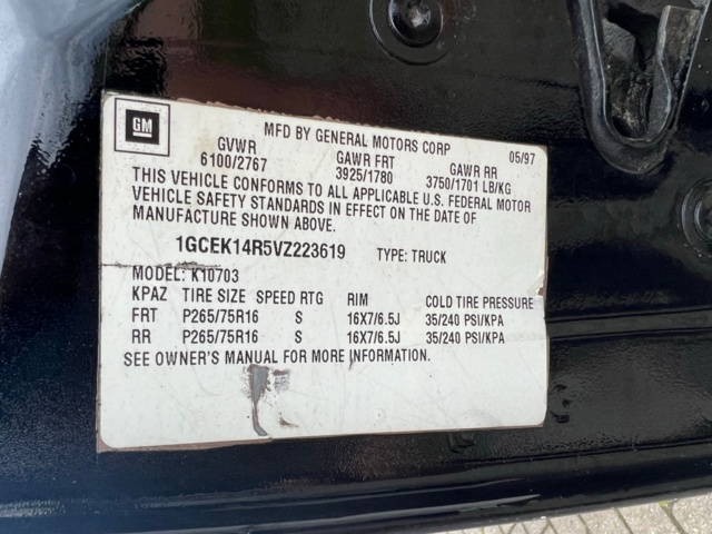 895668-47 Chevrolet Silverado K1500 Single Cab 5.7 V8 4WD - 1997