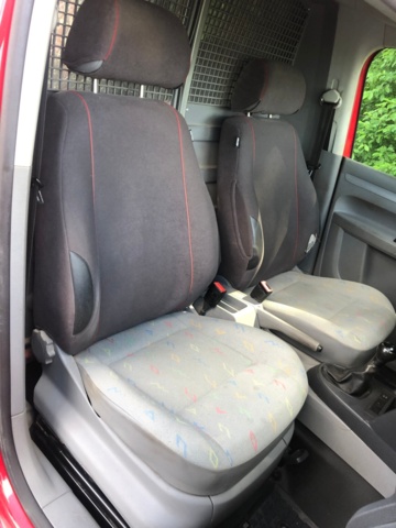 919903-19 Volkswagen Caddy 1.9 TDI - 2010