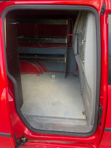 919903-24 Volkswagen Caddy 1.9 TDI - 2010