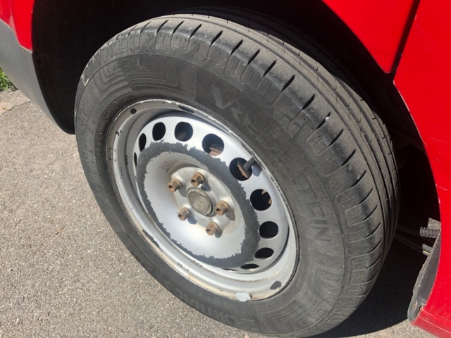 919903-27 Volkswagen Caddy 1.9 TDI - 2010