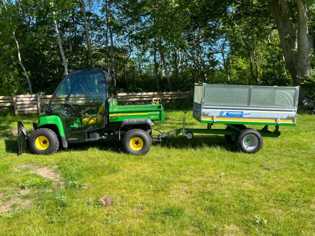 886760-2 John Deere Gator HPX 4x4 diesel with plow & K-trolley