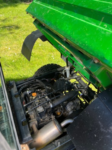 886760-7 John Deere Gator HPX 4x4 diesel with plow & K-trolley