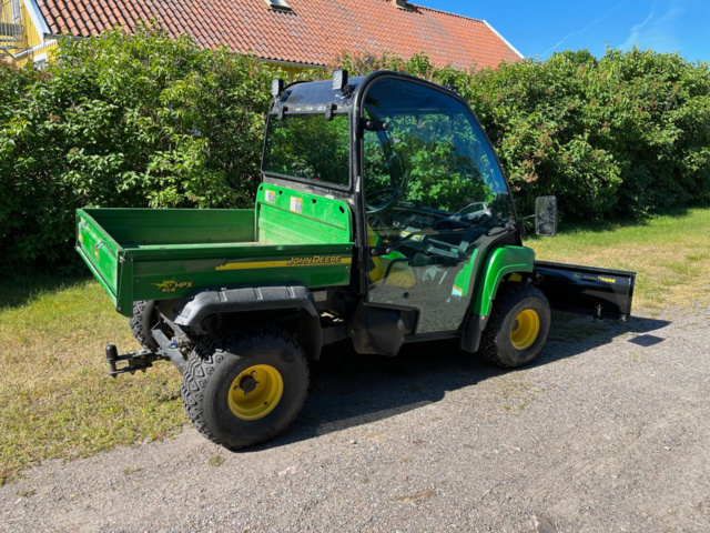 886760-21 John Deere Gator HPX 4x4 diesel with plow & K-trolley