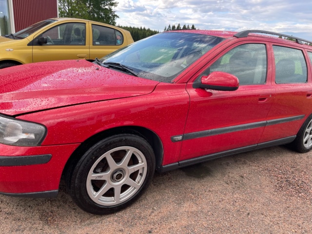895672-1 Volvo V70 2.4T - 2000