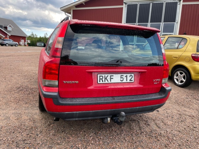 895672-3 Volvo V70 2.4T - 2000