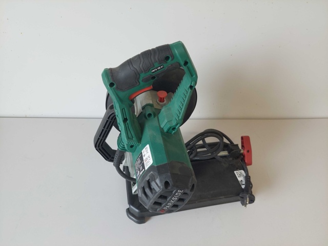 882360-3 Metal cut Parkside PMTS 180 A1