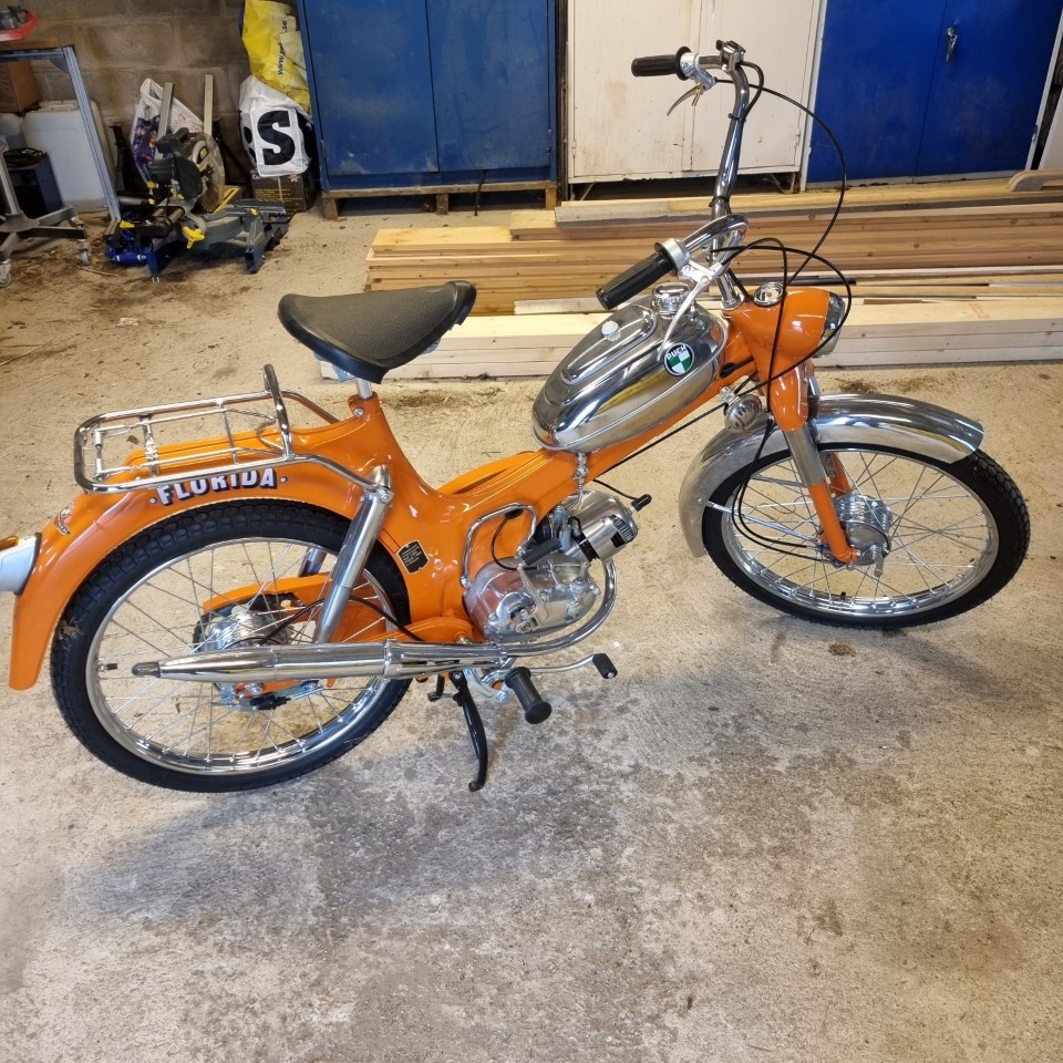 919385-2 Puch Florida 1971 mätarställning 2 km i Nyskick(ny info)