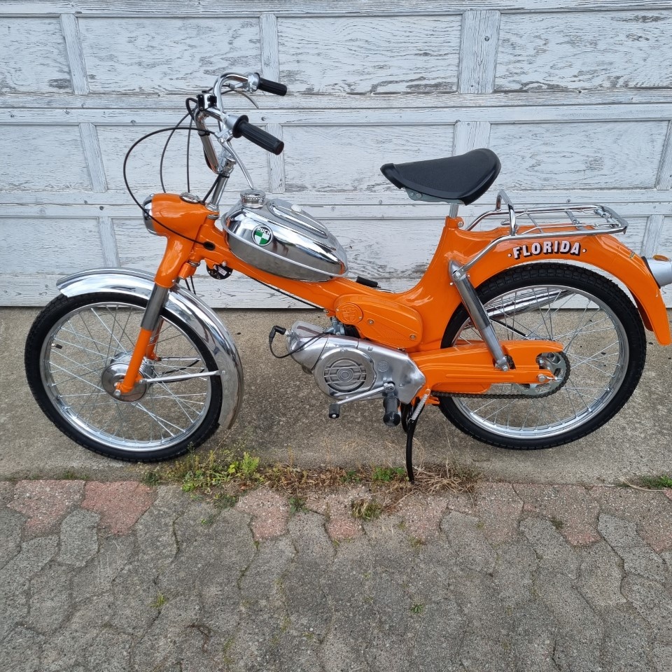 919385-1 Puch Florida 1971 mätarställning 2 km i Nyskick(ny info)