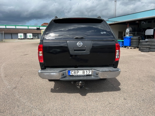 895674-4 Nissan Navara Double Cab 2.5 dCi 4x4 - 2008