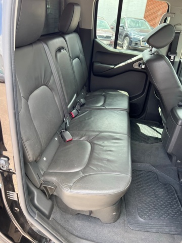 895674-46 Nissan Navara Double Cab 2.5 dCi 4x4 - 2008