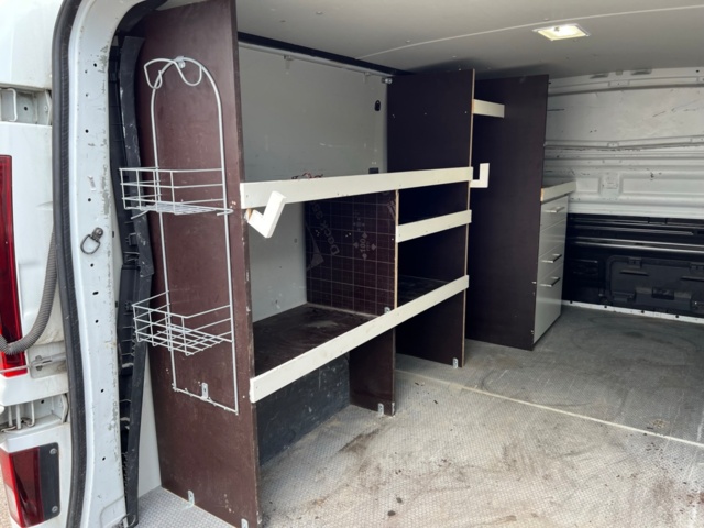 895679-40 Renault Trafic Van 2.7h 1.6 dCi - 2016