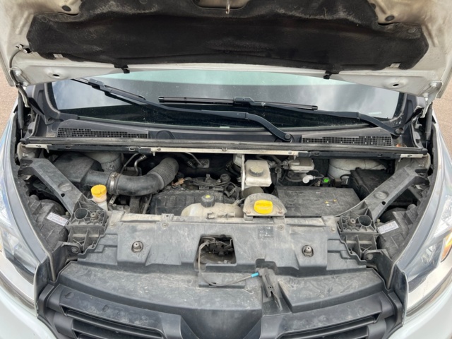 895679-41 Renault Trafic Van 2.7h 1.6 dCi - 2016