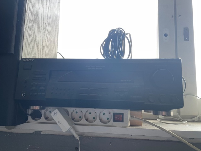 886160-7 Speakers, Amplifiers Yamaha STR-DE425 and Guitar 12-String Yamaha