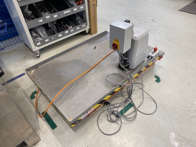 834004-4 Lifting table Flexlift Flunder KA2 - 2017 - 4 pieces