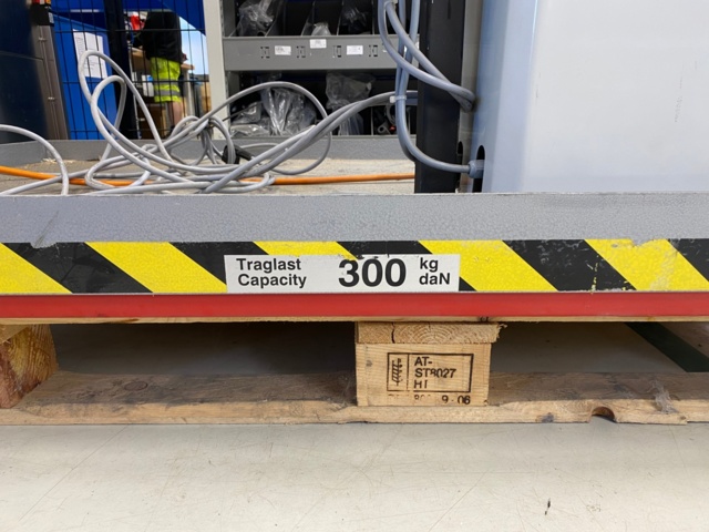 834004-12 Lifting table Flexlift Flunder KA2 - 2017 - 4 pieces