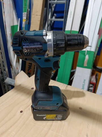 889130-7 Screwdriver and Makita Drill Hammer