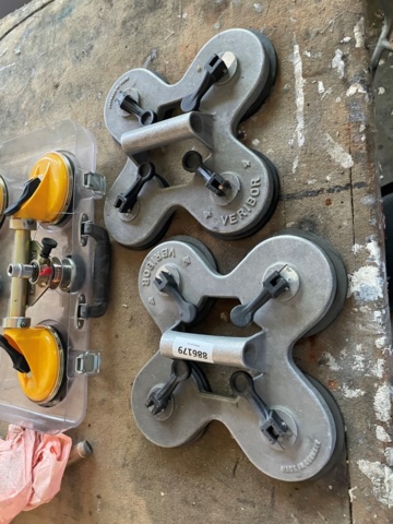 886179-2 Vacuum lifter / Glass lifter Veribor / Roll Out 2000
