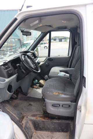 922611-25 Ford Transit T300 Chassi Cab 2.2 TDCi Manuell, 100hk, 2014