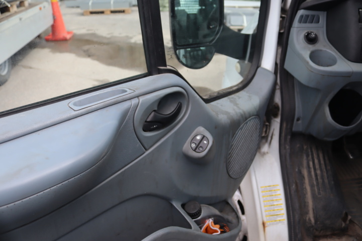 922611-26 Ford Transit T300 Chassi Cab 2.2 TDCi Manuell, 100hk, 2014