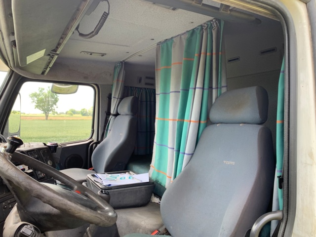 918694-10 Volvo FM10 6x2 - 1999