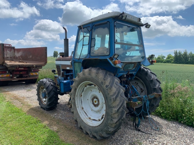 918695-5 Ford 7700 4WD - 1979