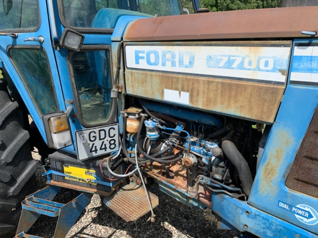 918695-12 Ford 7700 4WD - 1979