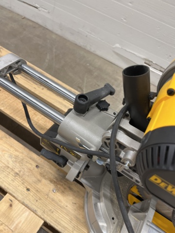 923776-4 Double alloy saw DeWalt DW717XPS-QS