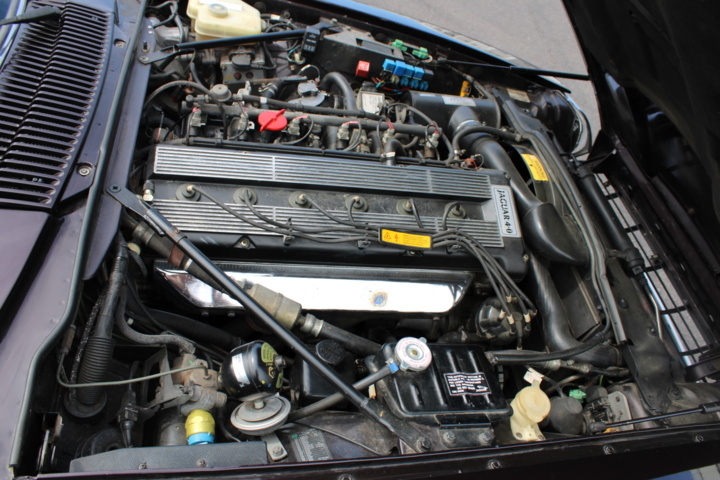 918701-8 Jaguar XJS 4.0 - 1992