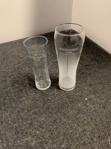 777509-4 Profile glass / beer glass incl jaws