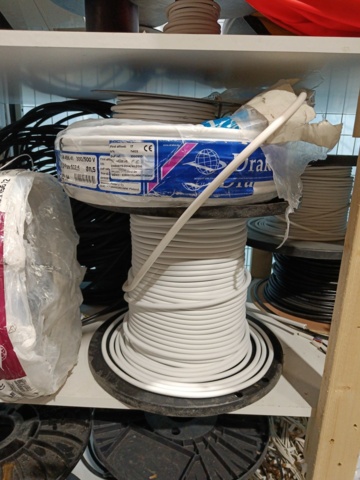 889158-6 Lot with Electric Cable