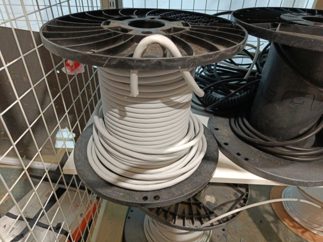 889158-8 Lot with Electric Cable