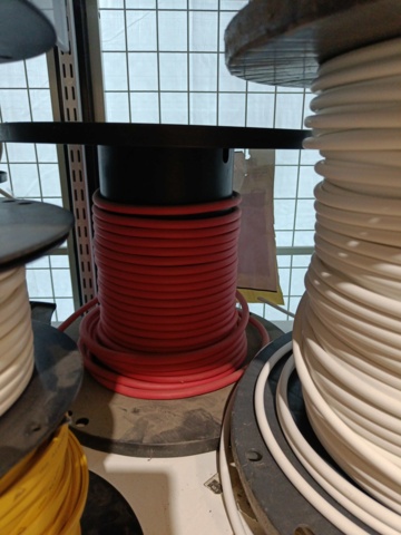 889158-17 Lot with Electric Cable