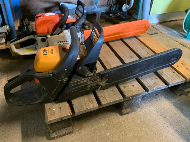 810356-3 Chainsaws petrol-powered 2 Stihl, Partner